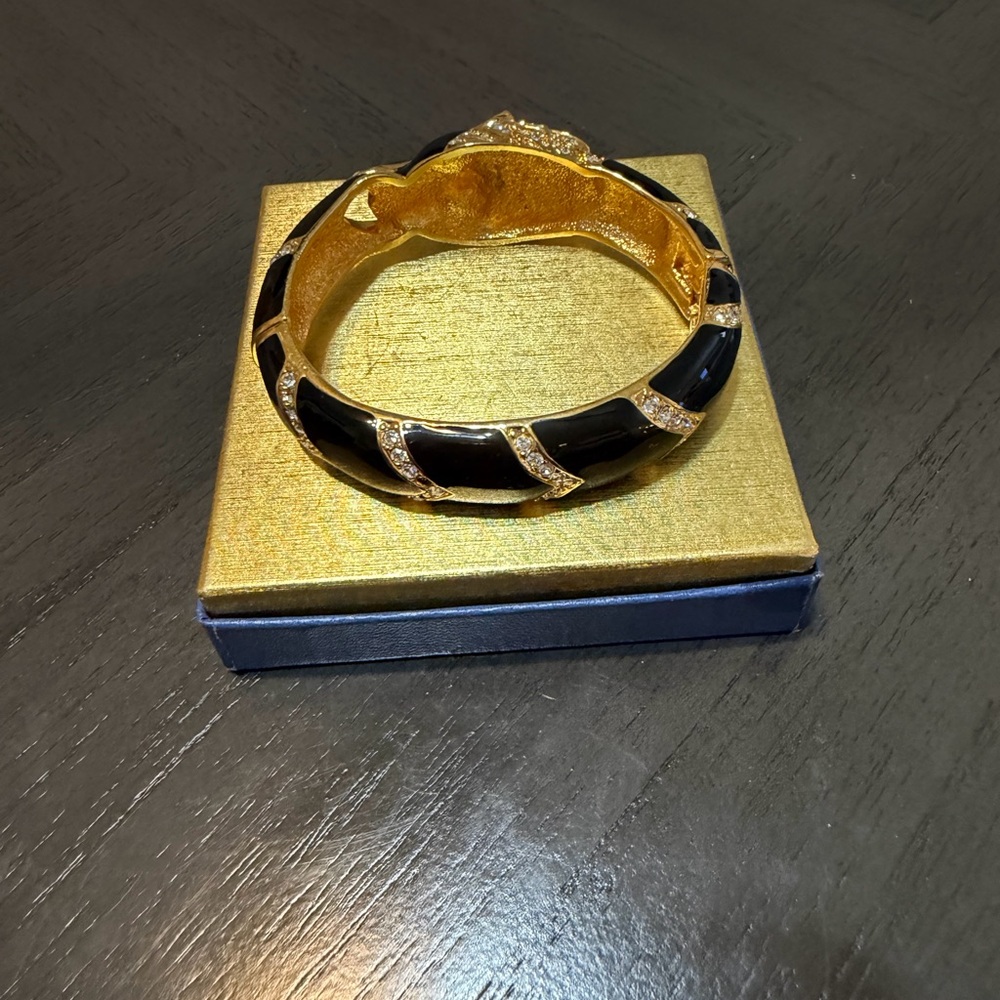 Giorgio Armani Black and Gold Panther Bracelet - Picture 4 of 7
